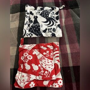 Rooster pot holders/trivets